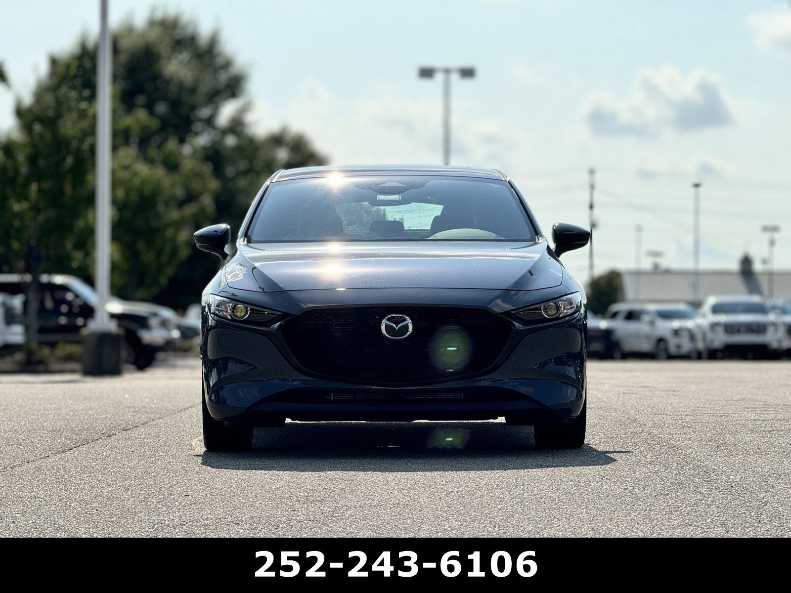 Used 2025 MAZDA MAZDA3 Carbon AWD/4WD image 2