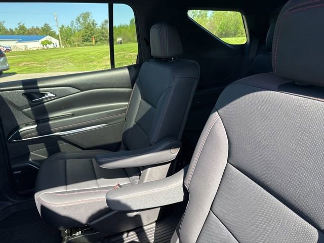 Used 2024 Chevrolet Traverse Z71 w/ Enhanced Driving Package AWD/4WD image 30