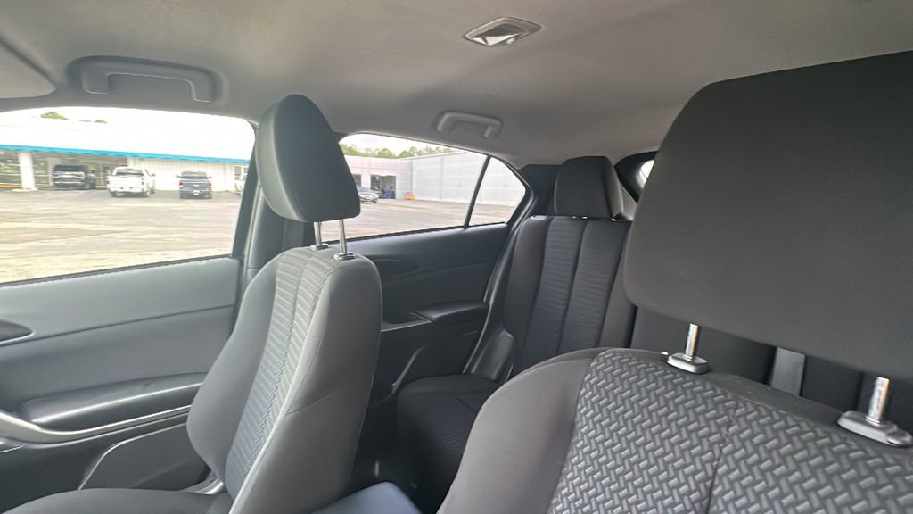 Used 2025 Mitsubishi Eclipse Cross ES image 13