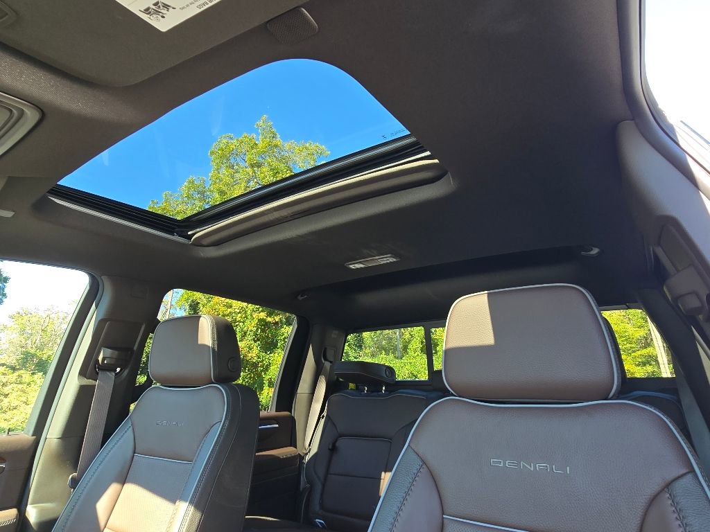 New 2026 GMC Sierra 2500 Denali w/ Denali Reserve Package image 10