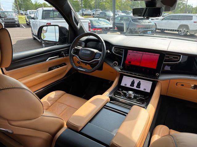 Certified 2025 Jeep Grand Wagoneer L Series III w/ Rear Seat Video Group 1 AWD/4WD image 13