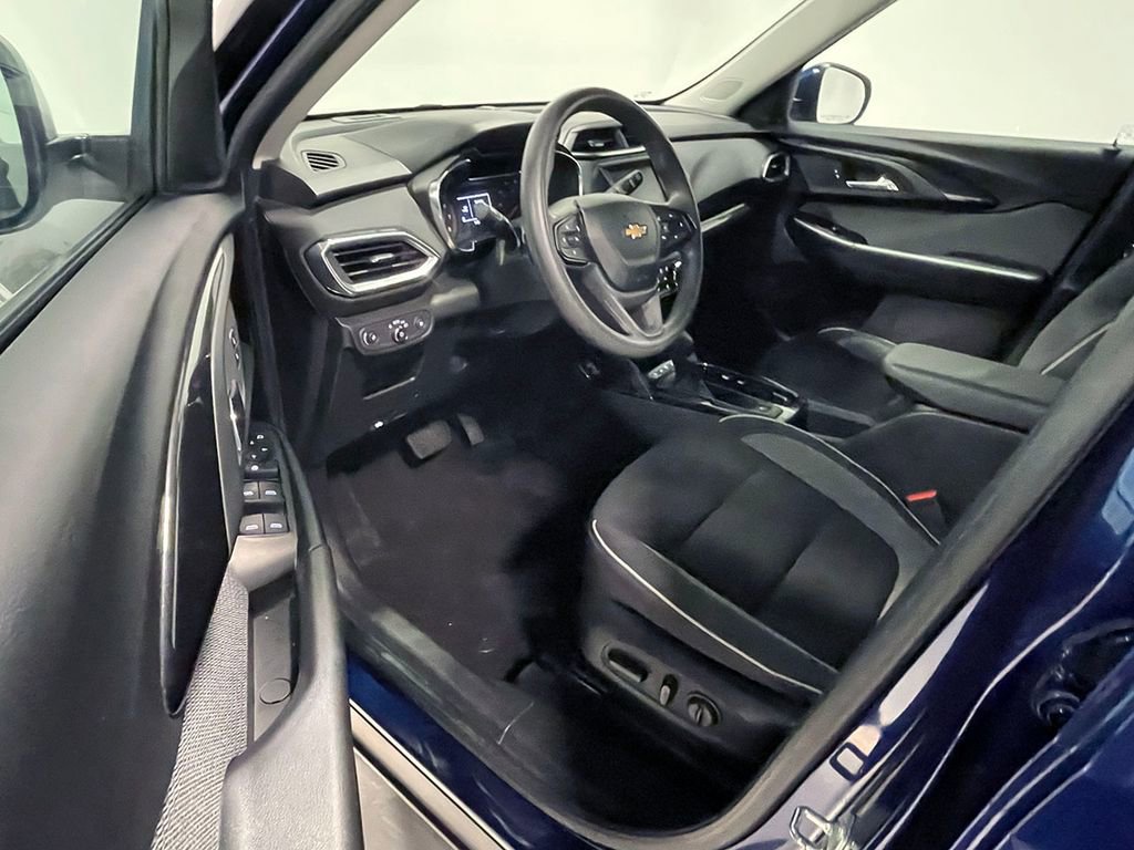 Used 2022 Chevrolet TrailBlazer LT image 19
