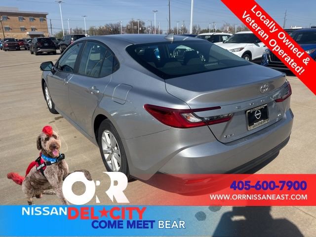 Used 2025 Toyota Camry LE FWD video 3