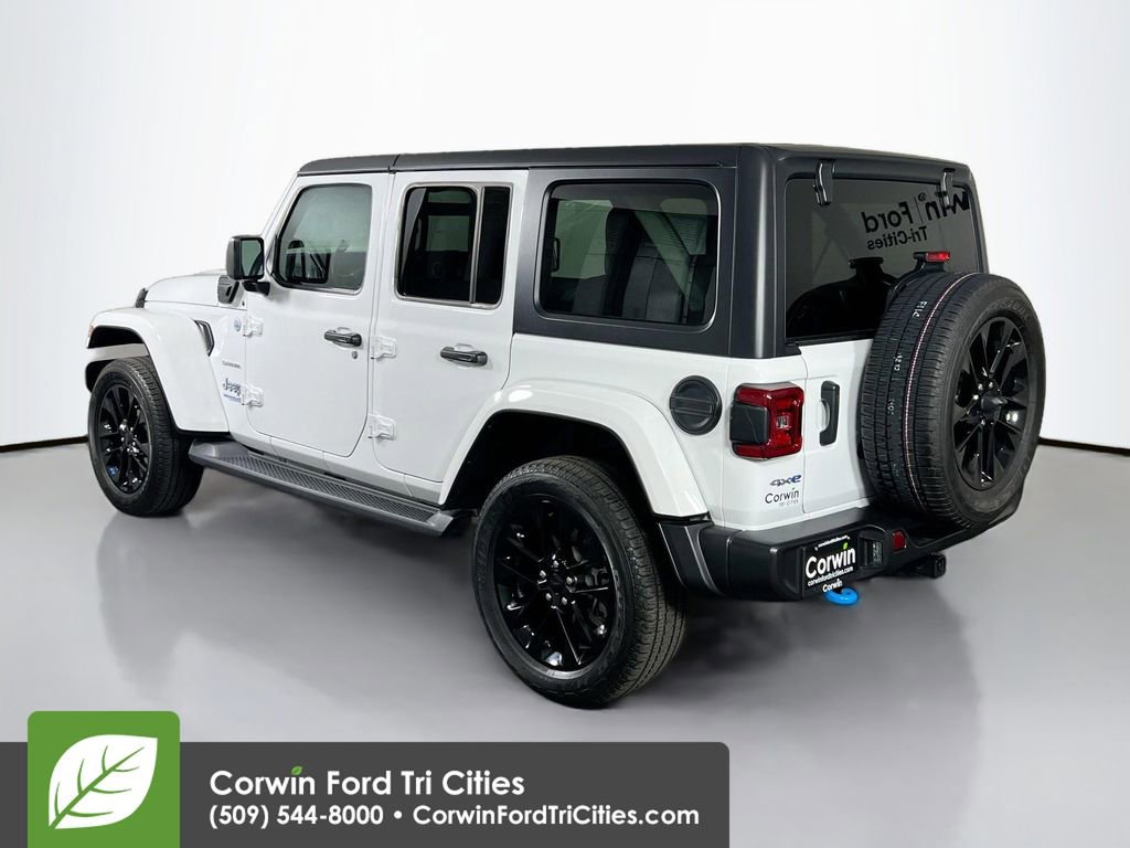 Used 2022 Jeep Wrangler Unlimited Sahara image 11