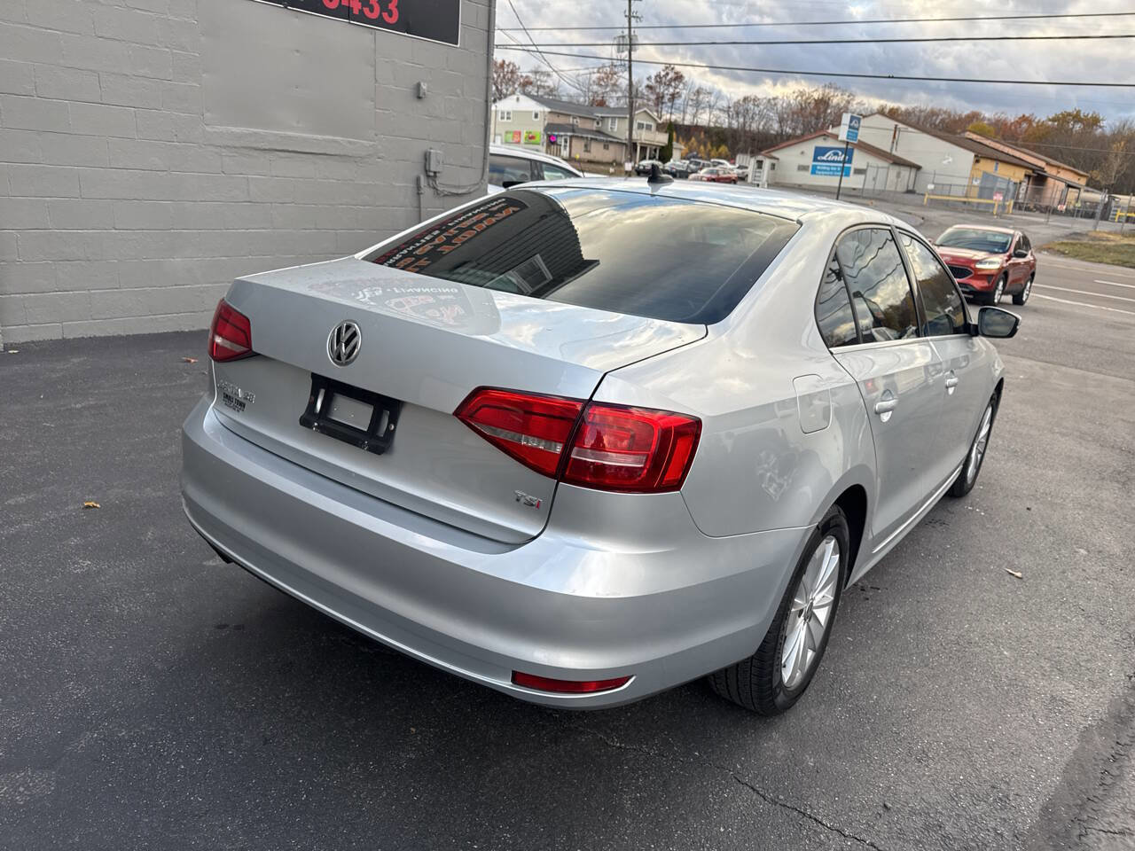 Used 2015 Volkswagen Jetta Sport image 8