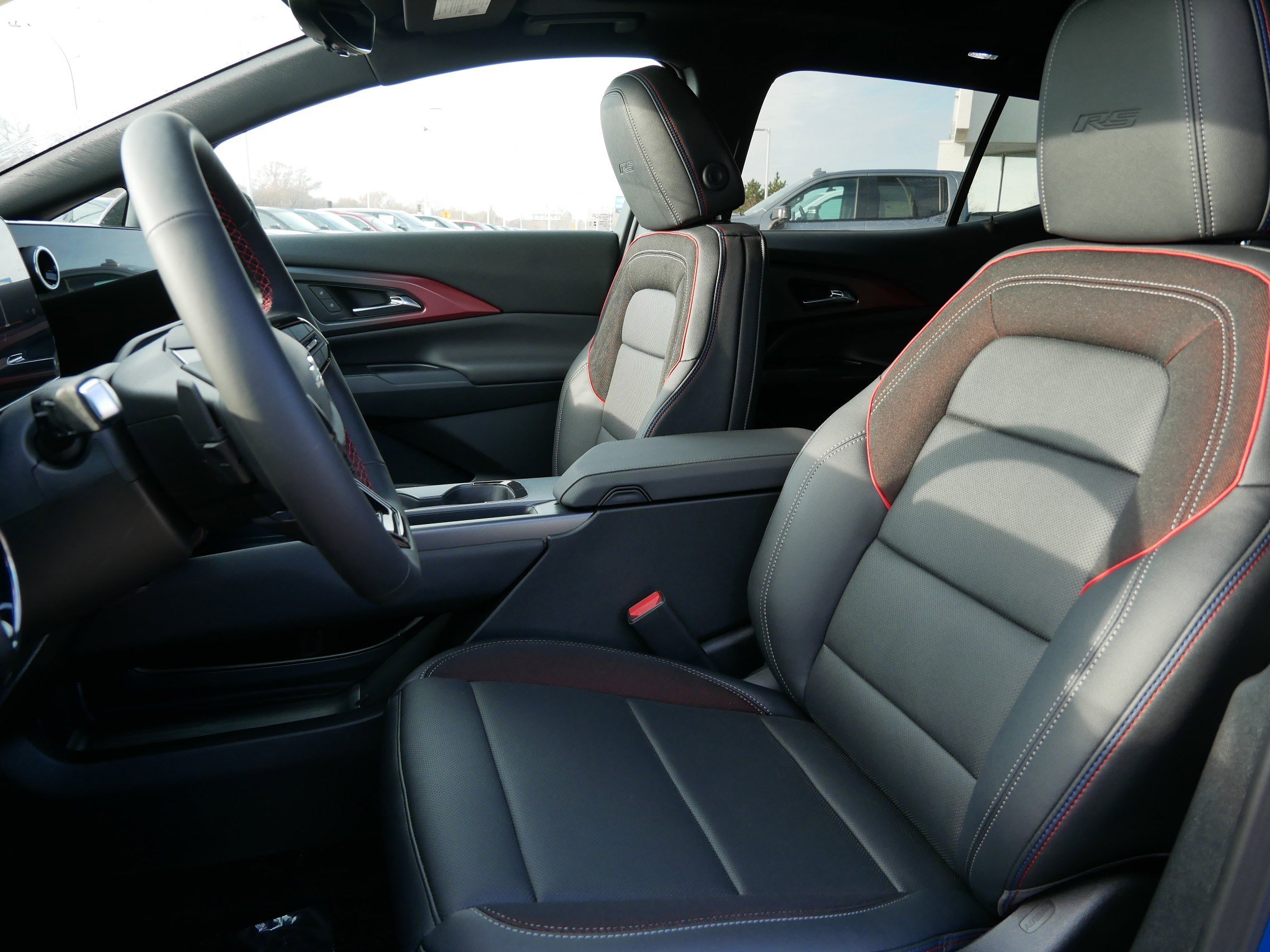 New 2026 Chevrolet Equinox EV RS image 4