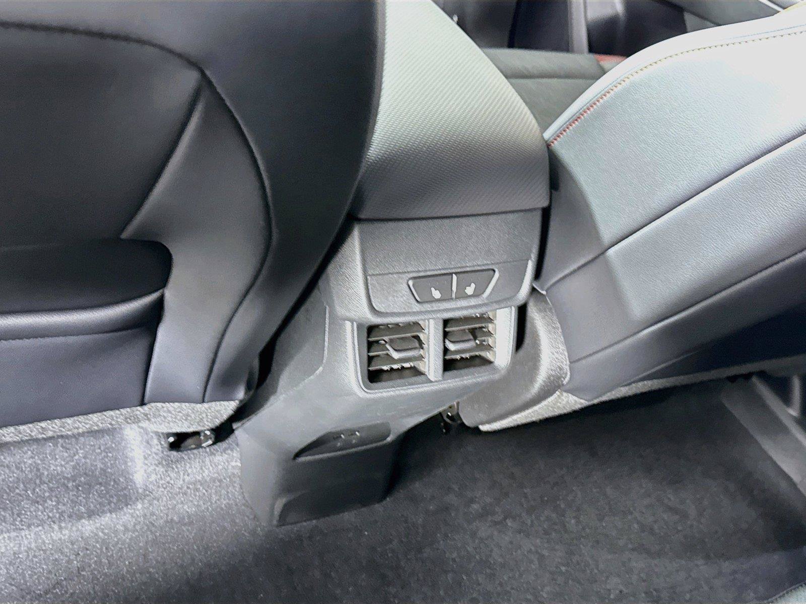 New 2027 Chevrolet Equinox RS w/ Convenience Package III AWD/4WD image 18