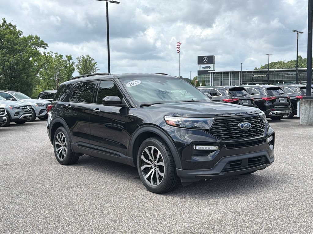 Used 2022 Ford Explorer ST-Line w/ Class IV Trailer Tow Package