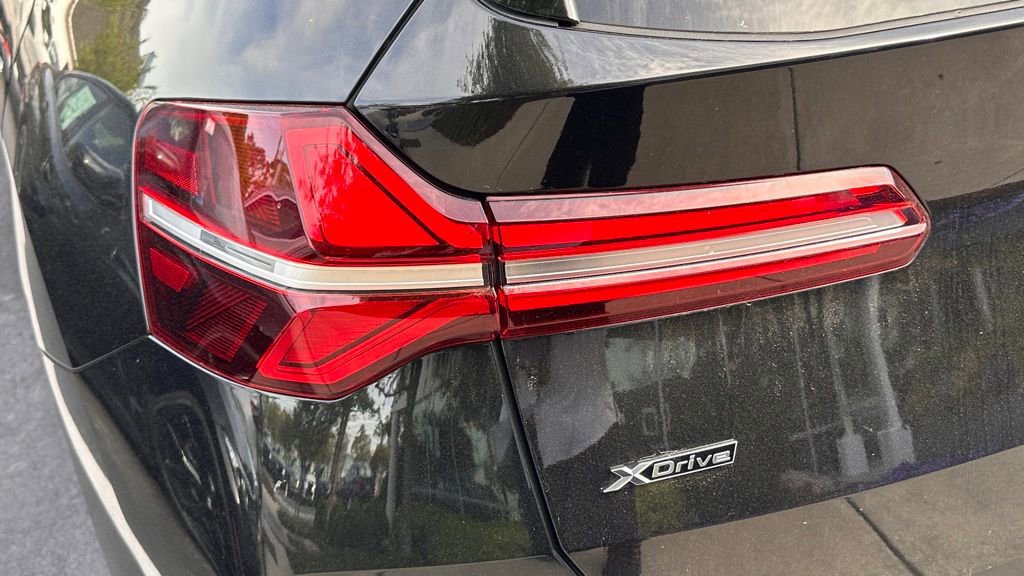 Used 2025 BMW X3 xDrive30i w/ Premium Package image 9