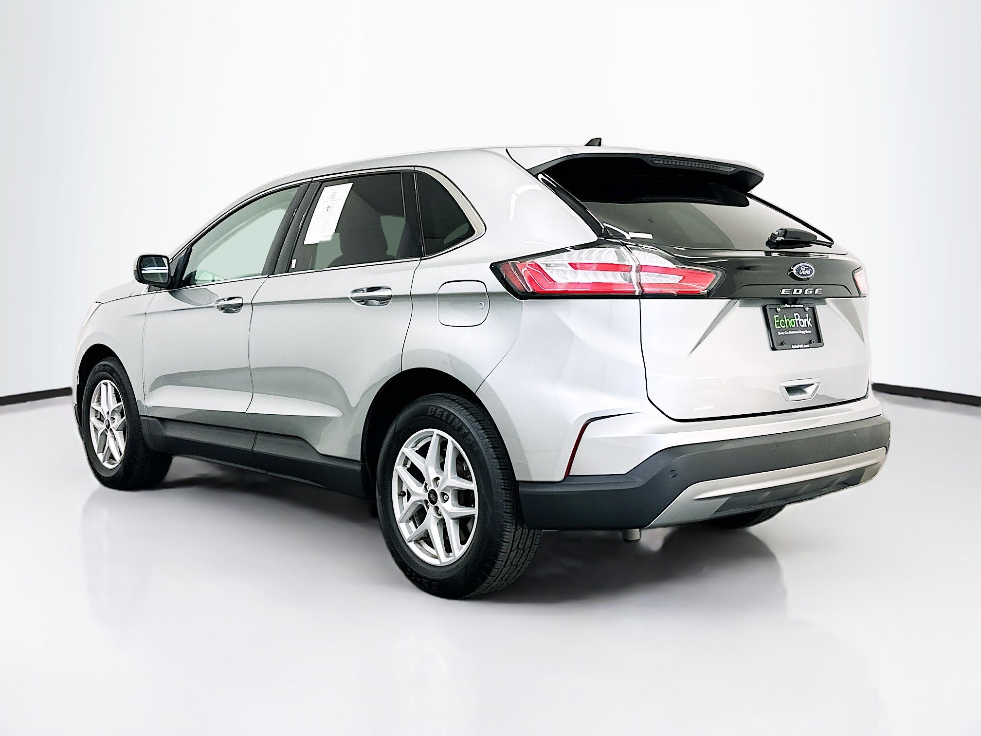 Used 2024 Ford Edge SEL AWD/4WD image 5