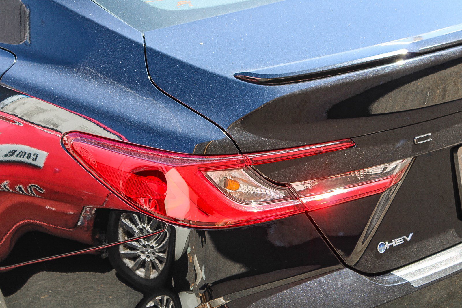 Certified 2025 Toyota Camry SE FWD image 10