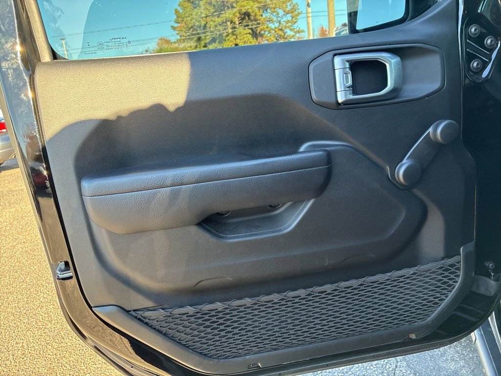 Used 2024 Jeep Wrangler Sport image 11