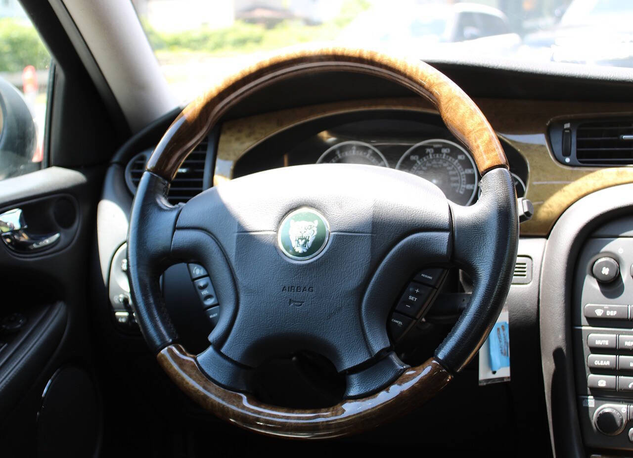 Used 2004 Jaguar X-TYPE 3.0 AWD/4WD image 18