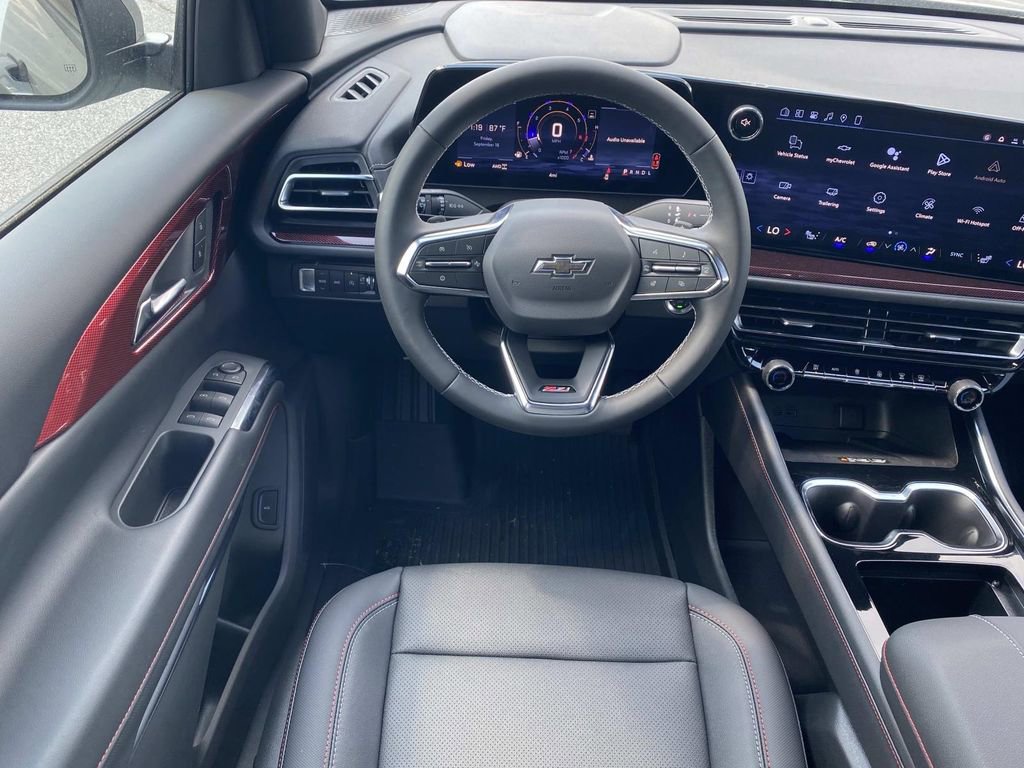 New 2026 Chevrolet Traverse Z71 w/ Driver Confidence Package image 14