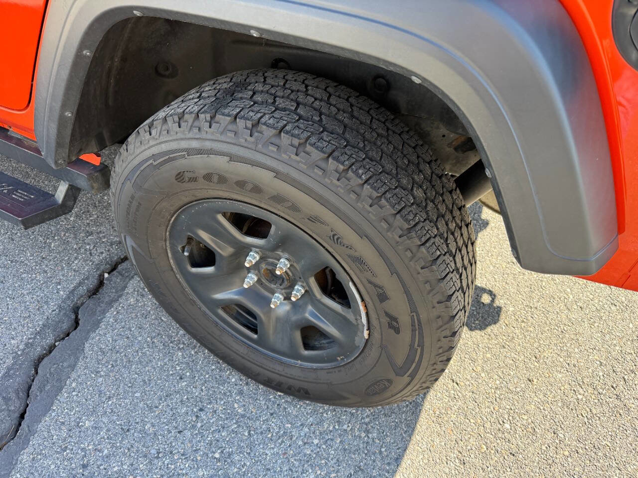 Used 2019 Jeep Wrangler Unlimited Sport image 17