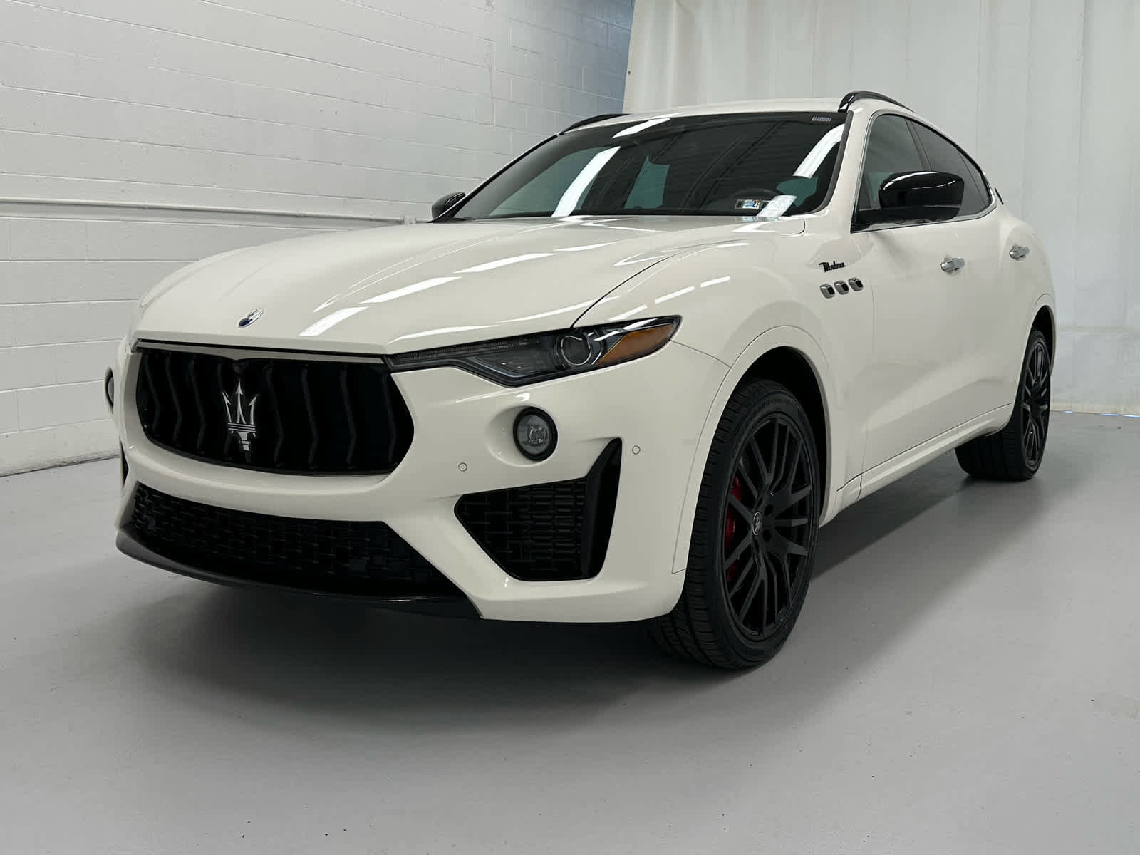 Used 2024 Maserati Levante Modena Ultima AWD/4WD image 5