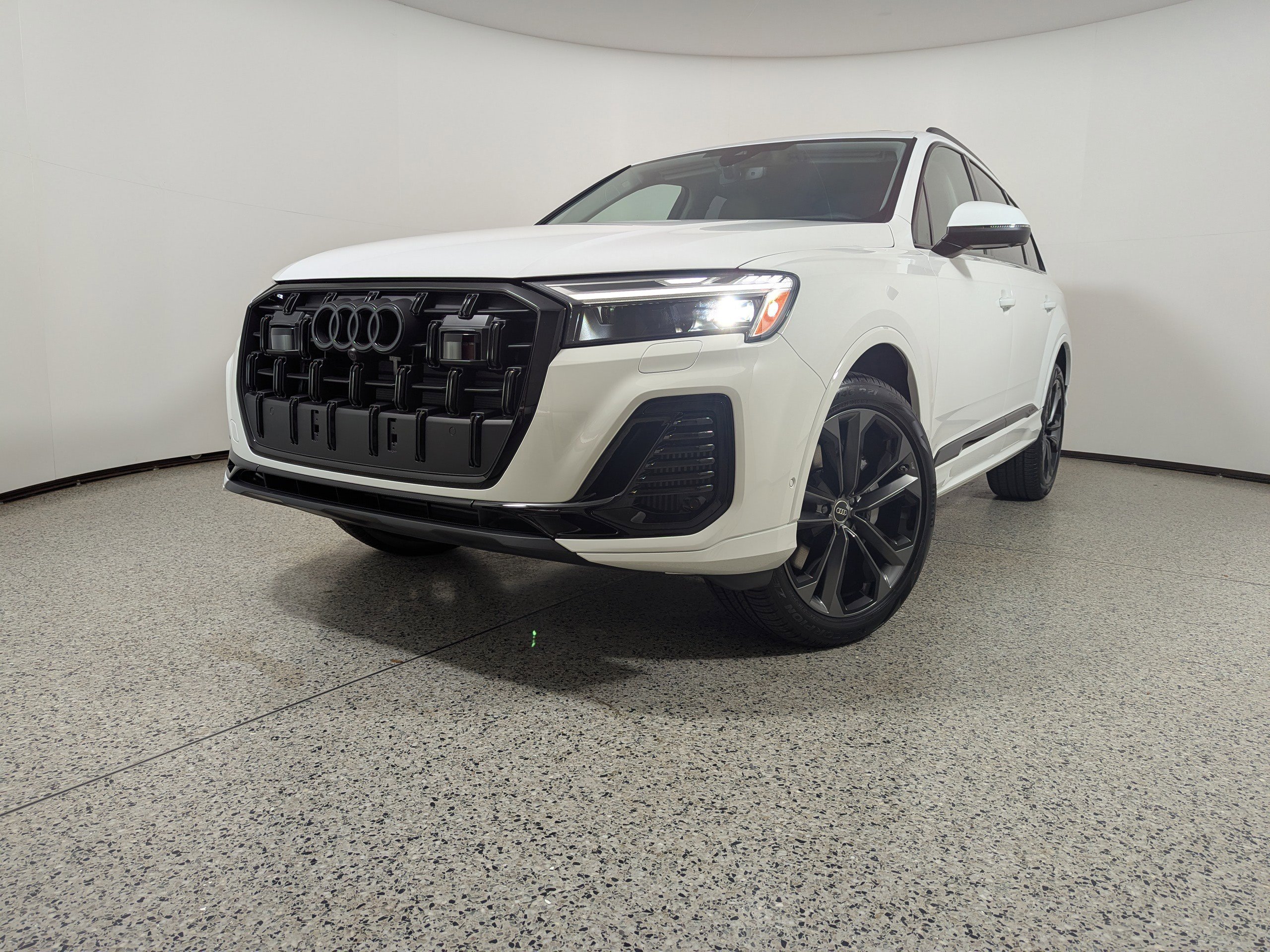 New 2025 Audi Q7 3.0T Premium Plus image 18