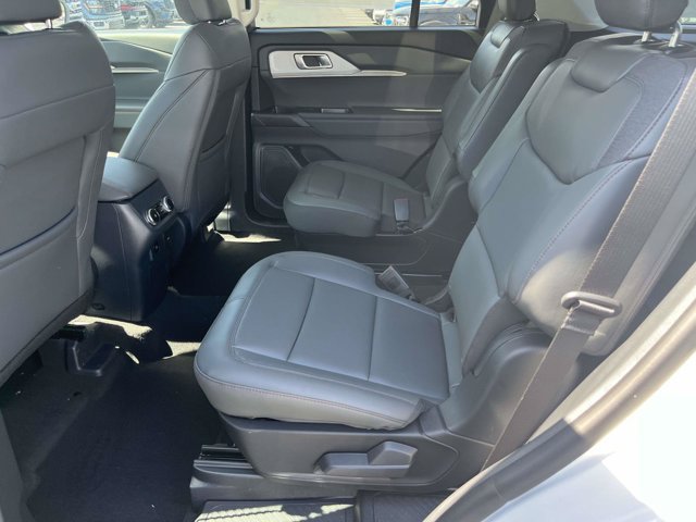 New 2026 Ford Explorer Active w/ Active Comfort Package AWD/4WD image 10