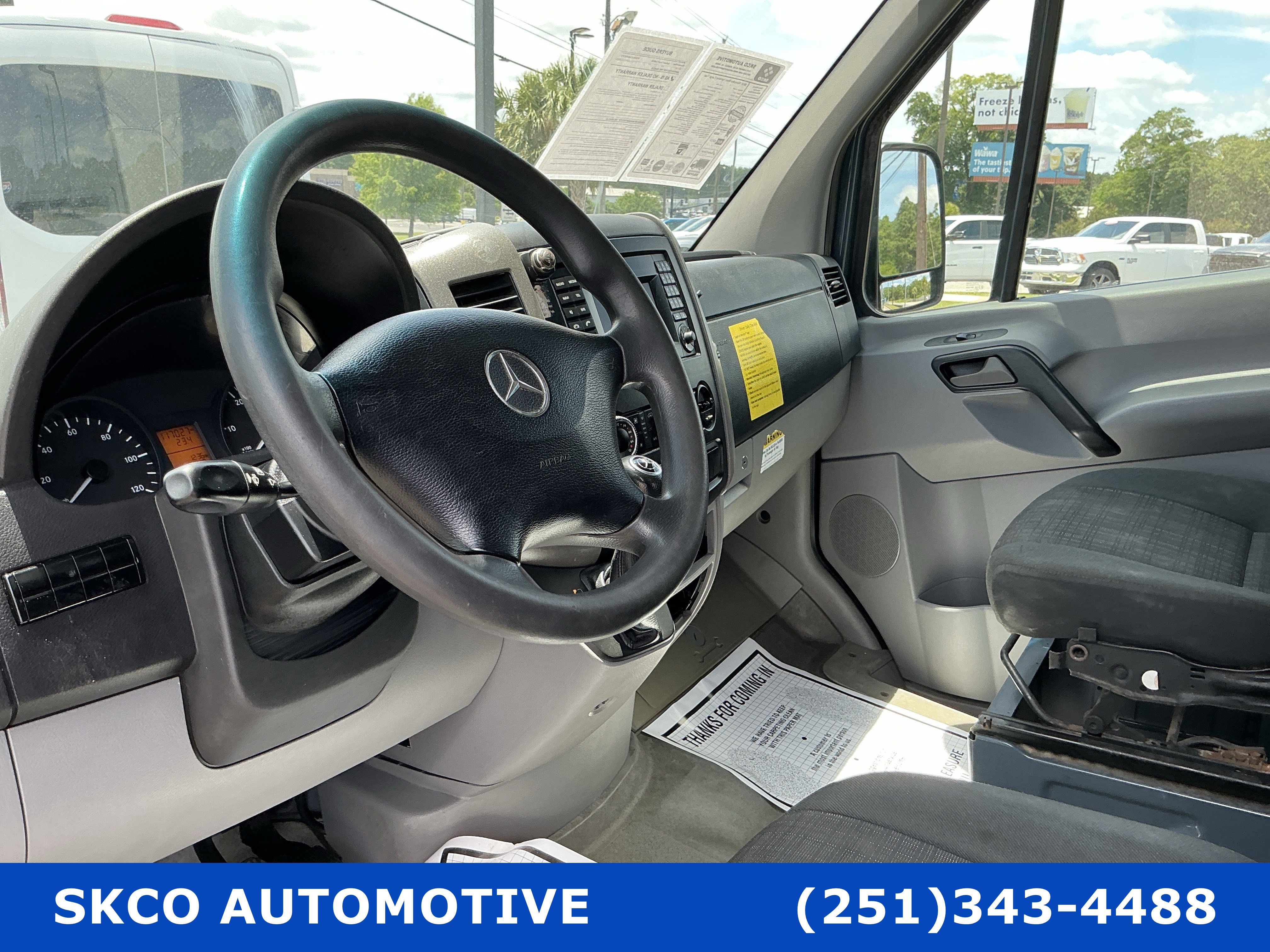 Used 2018 Mercedes-Benz Sprinter 2500 image 20