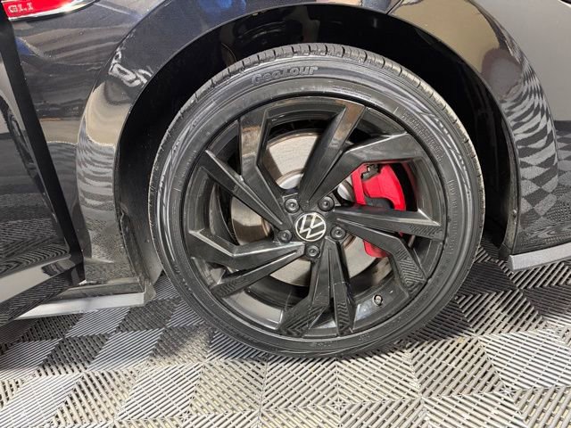 Used 2024 Volkswagen Jetta GLI Autobahn image 39