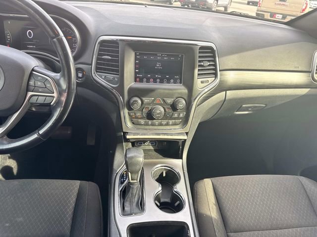 Used 2020 Jeep Grand Cherokee Laredo image 18