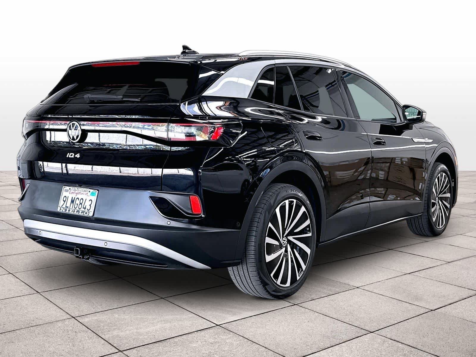 Used 2023 Volkswagen ID.4 Pro S Plus AWD/4WD image 9