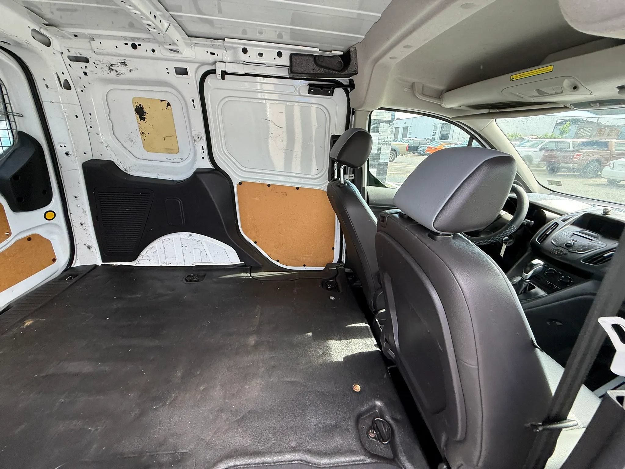 Used 2015 Ford Transit Connect XL FWD image 30