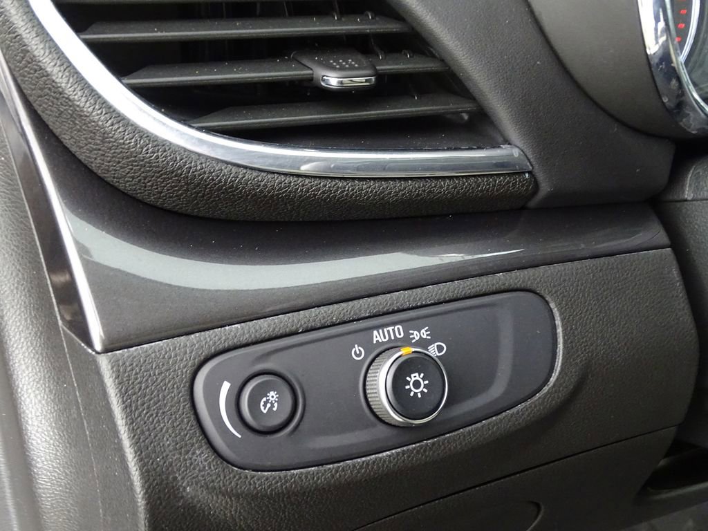 Used 2019 Buick Encore Preferred w/ Safety Package image 17