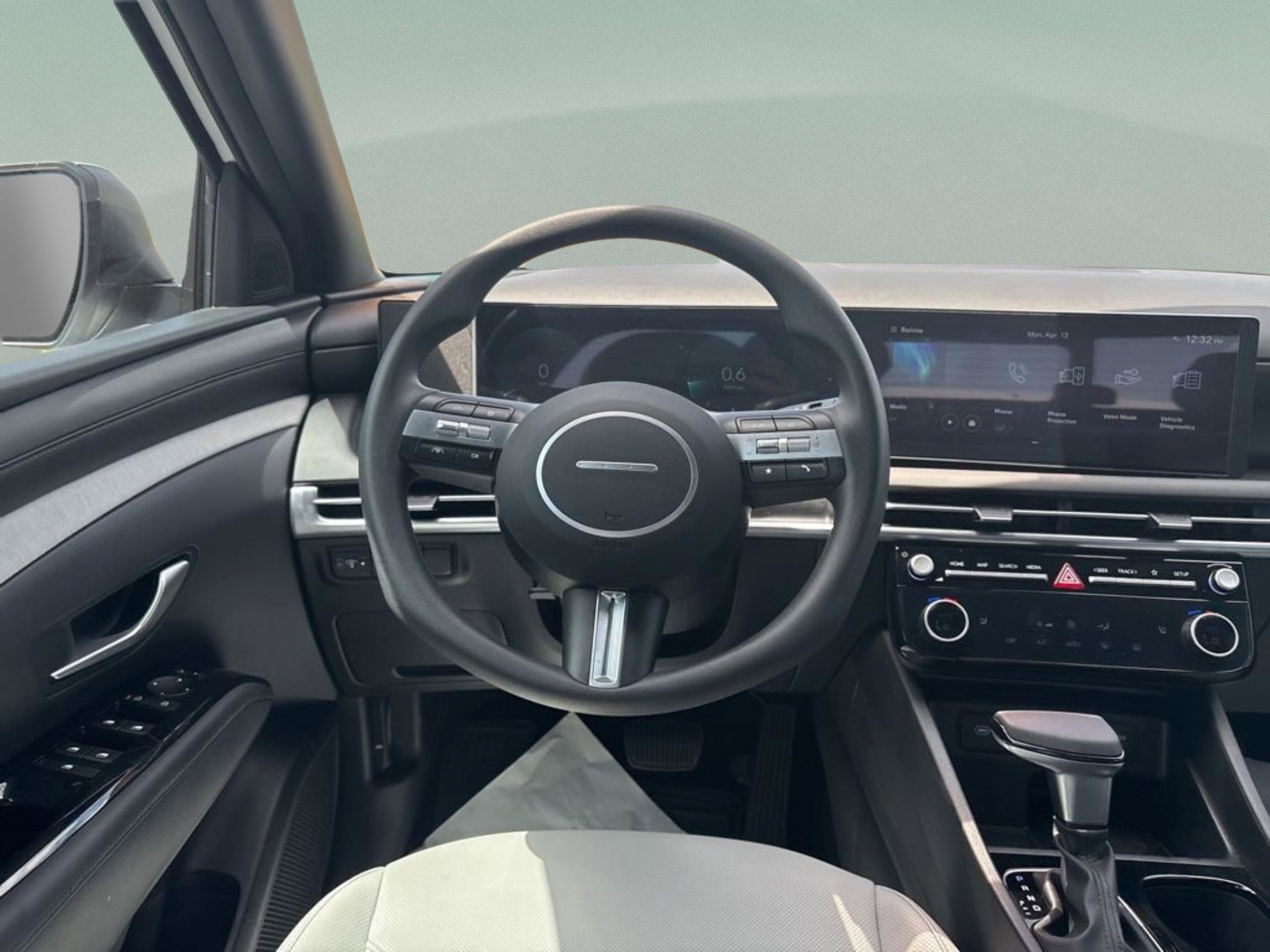 Used 2025 Hyundai Santa Cruz SEL image 10