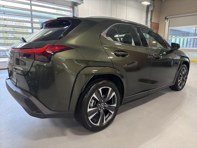 Used 2025 Lexus UX 300h AWD w/ Accessory Package (Z1) image 7
