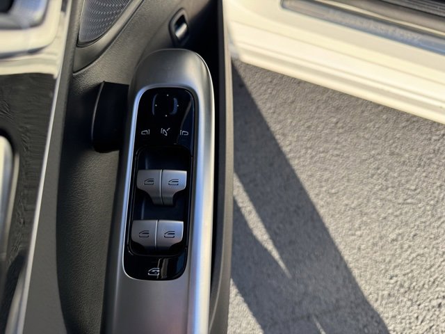 Used 2025 Mercedes-Benz C 300 4MATIC Sedan image 21