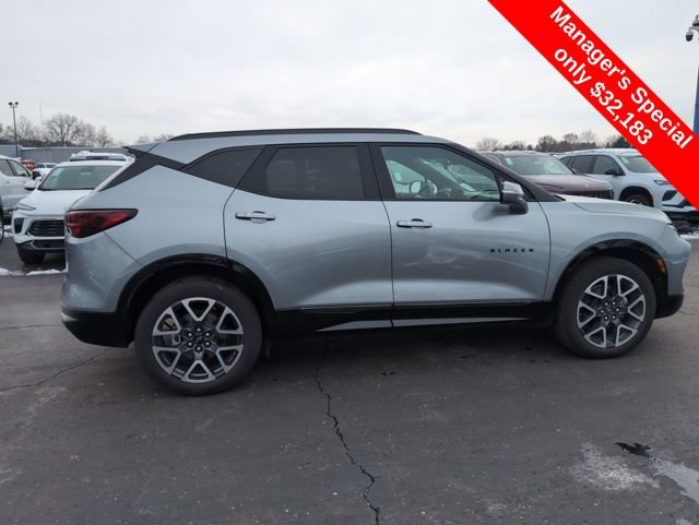 Used 2025 Chevrolet Blazer RS image 8