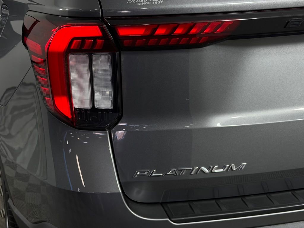 Used 2025 Ford Explorer Platinum w/ LUX Leather Package image 12