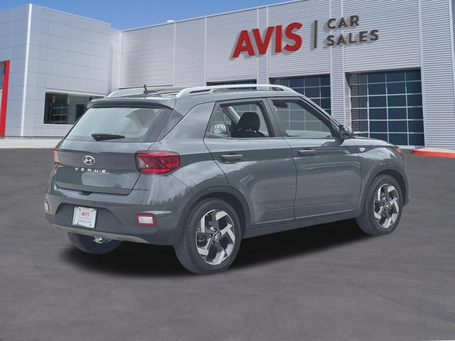 Used 2025 Hyundai Venue SEL FWD image 6