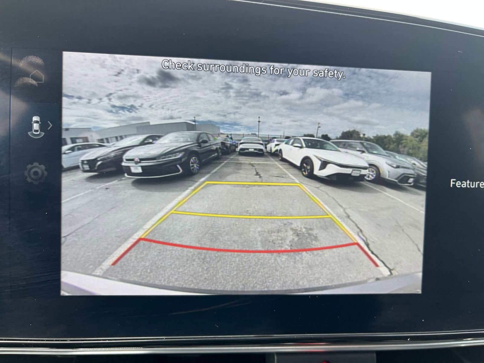 Used 2025 Hyundai Elantra SEL image 23