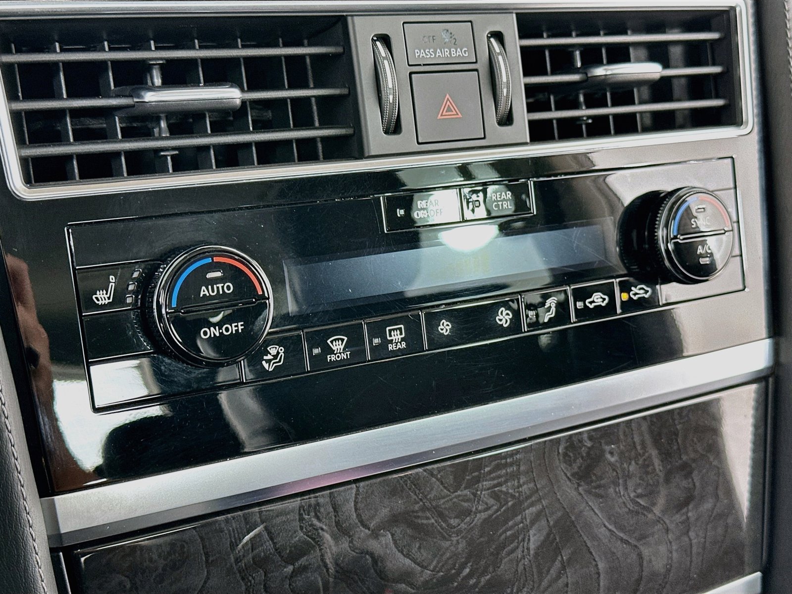 Used 2024 INFINITI QX80 Luxe AWD/4WD image 21