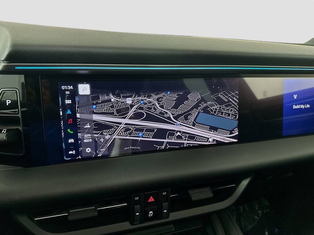 Certified 2025 Porsche Macan Electric image 16