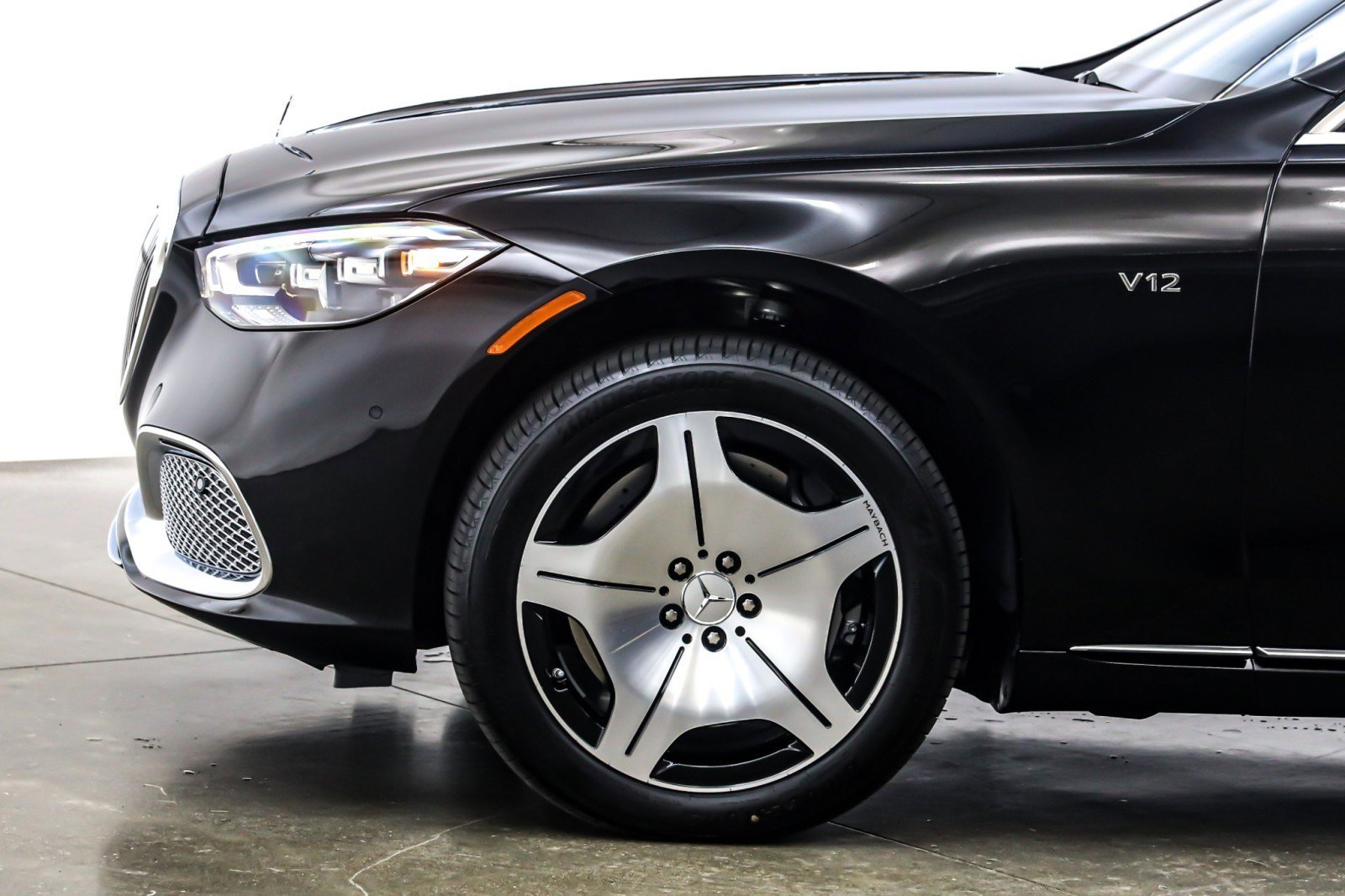 New 2026 Mercedes-Benz Maybach S 680 4MATIC image 10