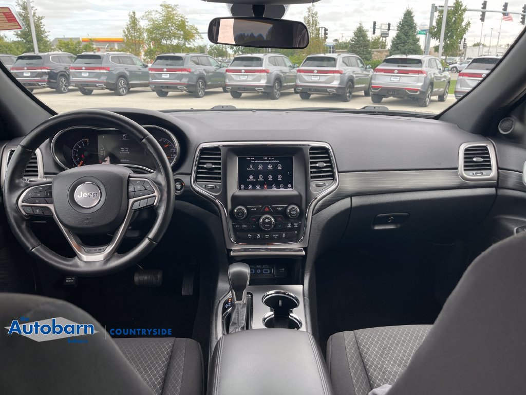 Used 2021 Jeep Grand Cherokee Laredo AWD/4WD image 23
