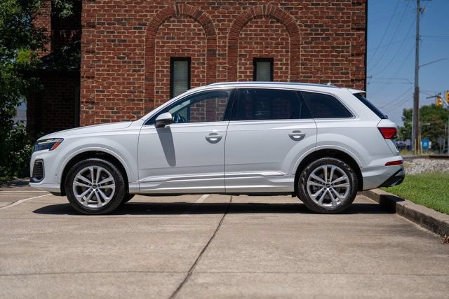 Used 2025 Audi Q7 2.0T Premium Plus AWD/4WD image 8