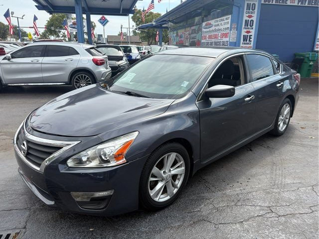 Used 2013 Nissan Altima 2.5 SV FWD image 11