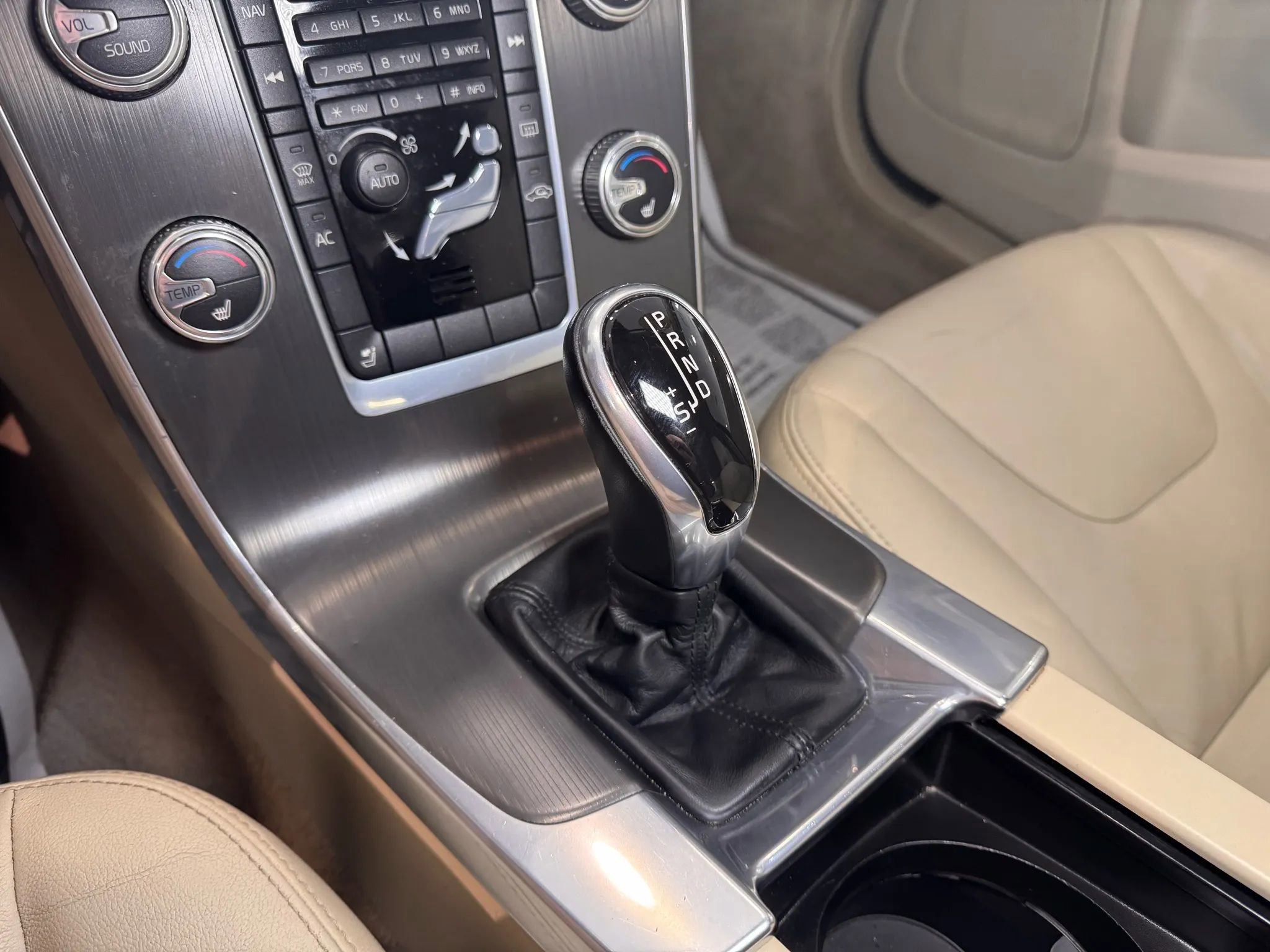 Used 2015 Volvo S60 T5 Premier image 29