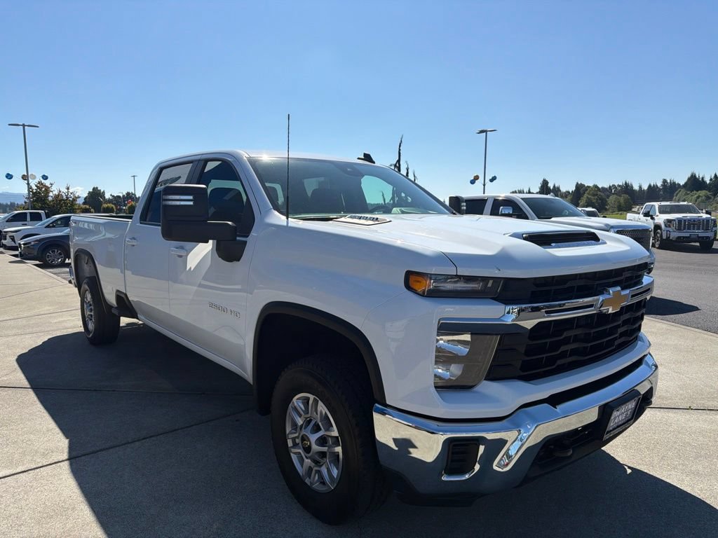 Used 2026 Chevrolet Silverado 2500 LT AWD/4WD image 8
