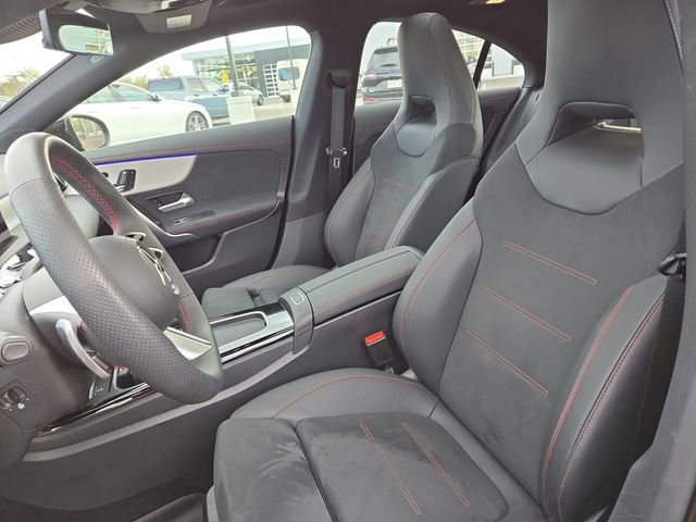 Used 2025 Mercedes-Benz CLA 250 4MATIC image 27