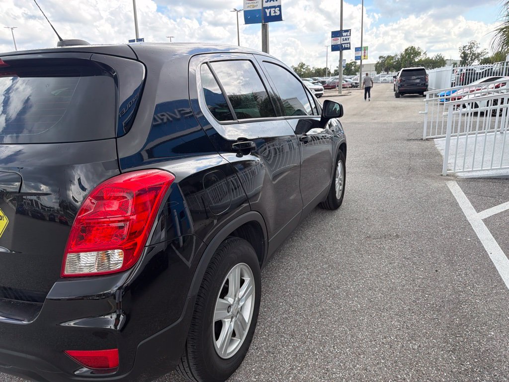 Used 2020 Chevrolet Trax LS FWD image 9
