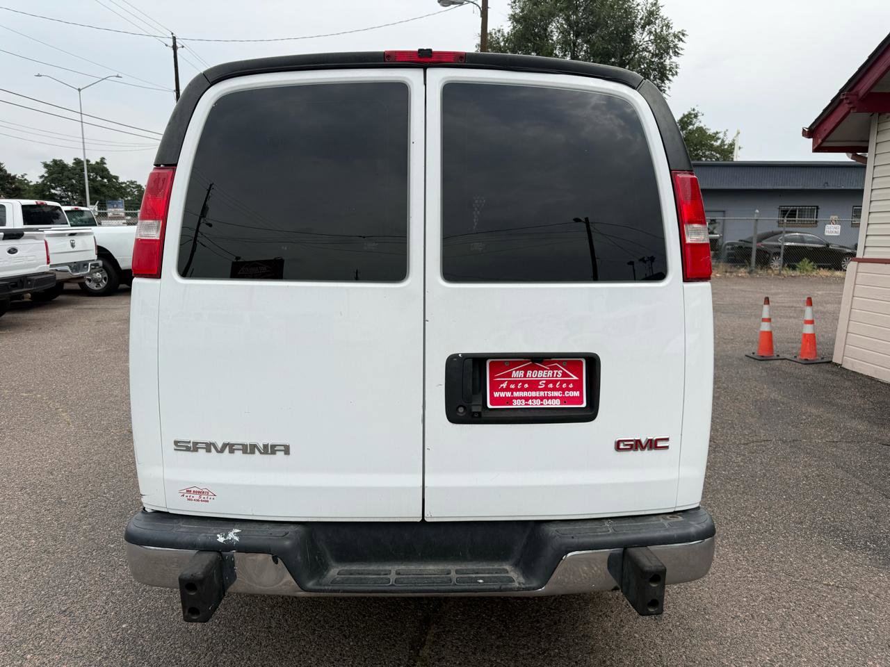 Used 2020 GMC Savana 2500 w/ Driver Convenience Package RWD image 8