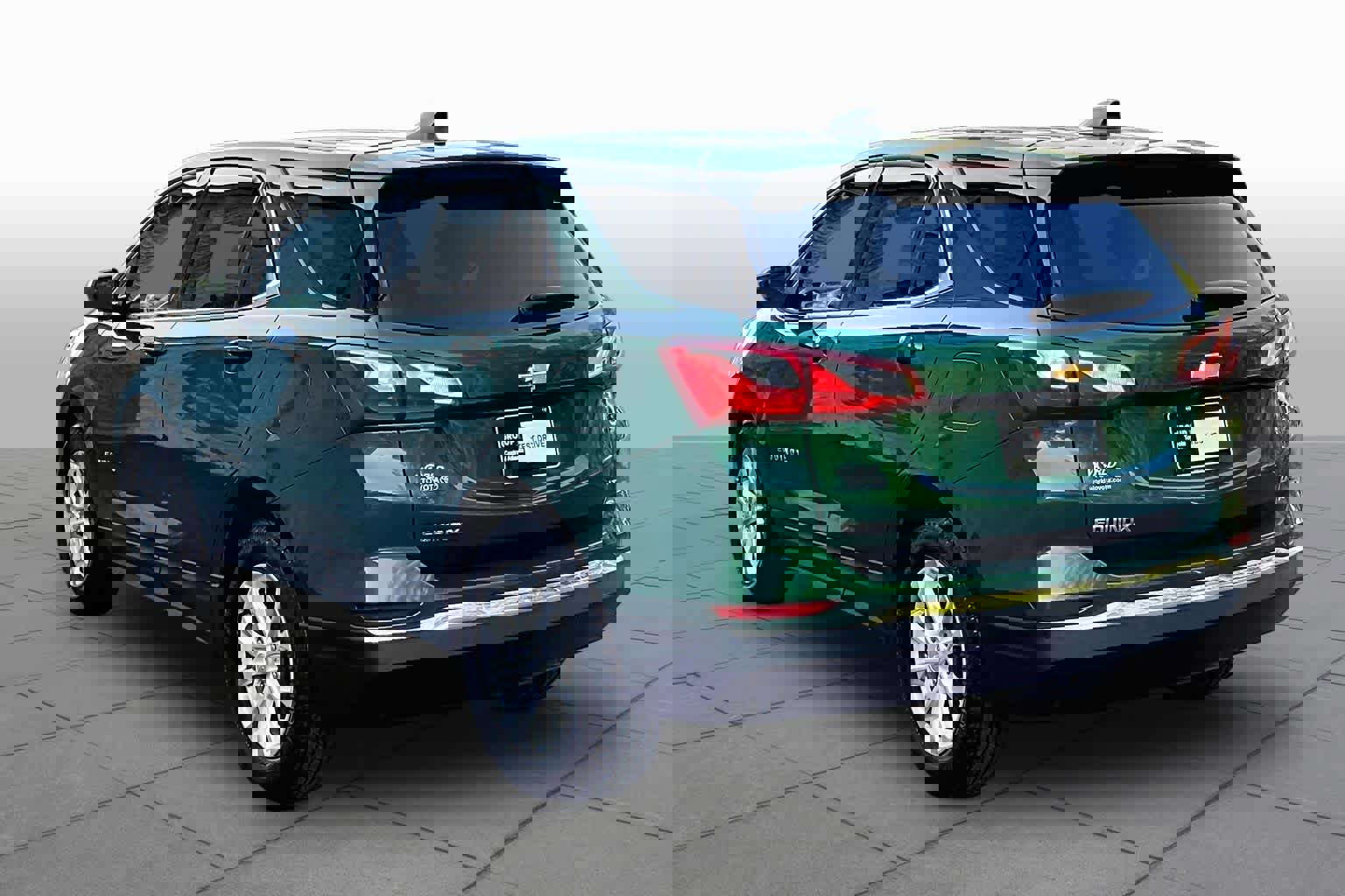 Used 2019 Chevrolet Equinox LT FWD image 12