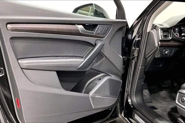 Used 2023 Audi Q5 2.0T Premium Plus w/ Premium Plus Package image 17