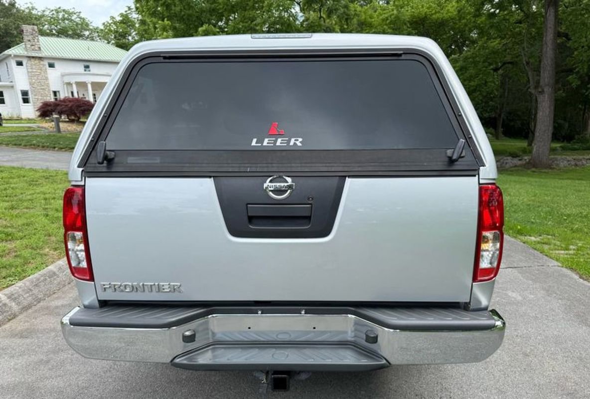 Used 2011 Nissan Frontier S w/ S Preferred Pkg RWD image 8