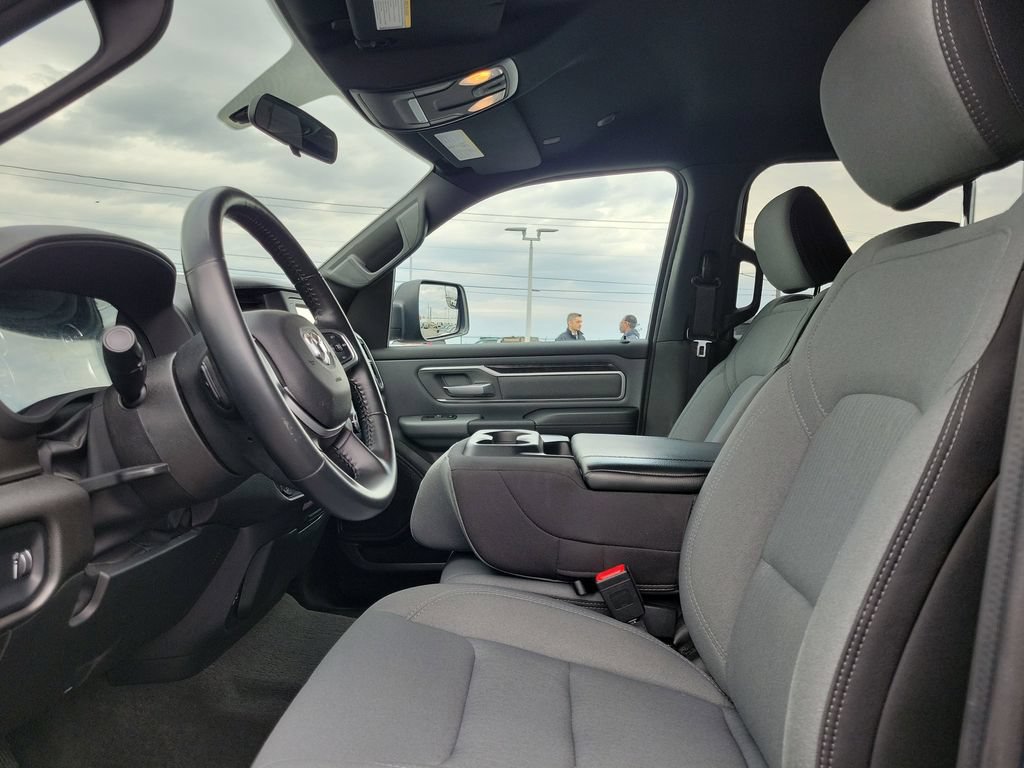 Used 2022 RAM 1500 Big Horn AWD/4WD image 18